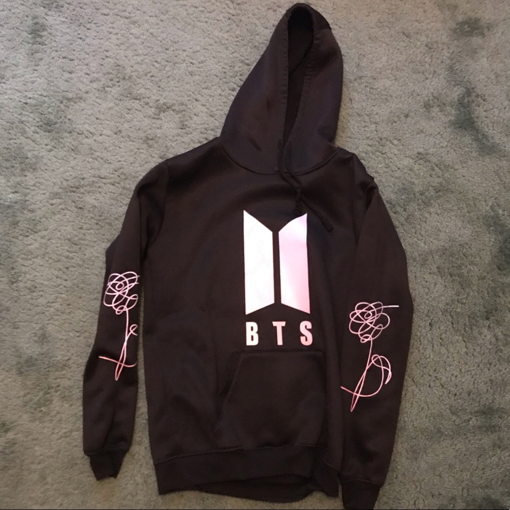 BTS Love Yourself: Her Drawstring hoodie!